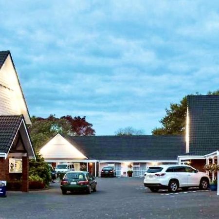 Palm Court Motor Inn Роторуа Экстерьер фото