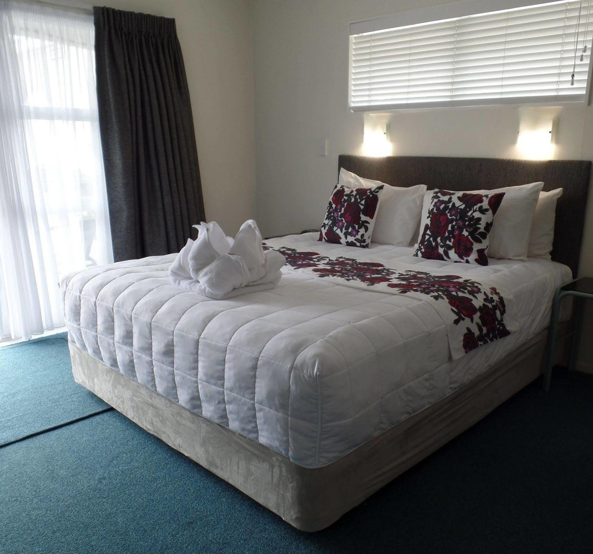Palm Court Motor Inn Роторуа Экстерьер фото