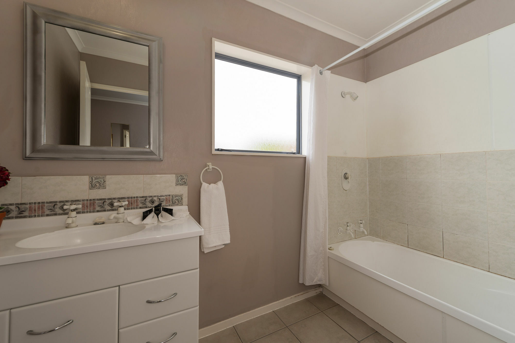 Palm Court Motor Inn Роторуа Экстерьер фото