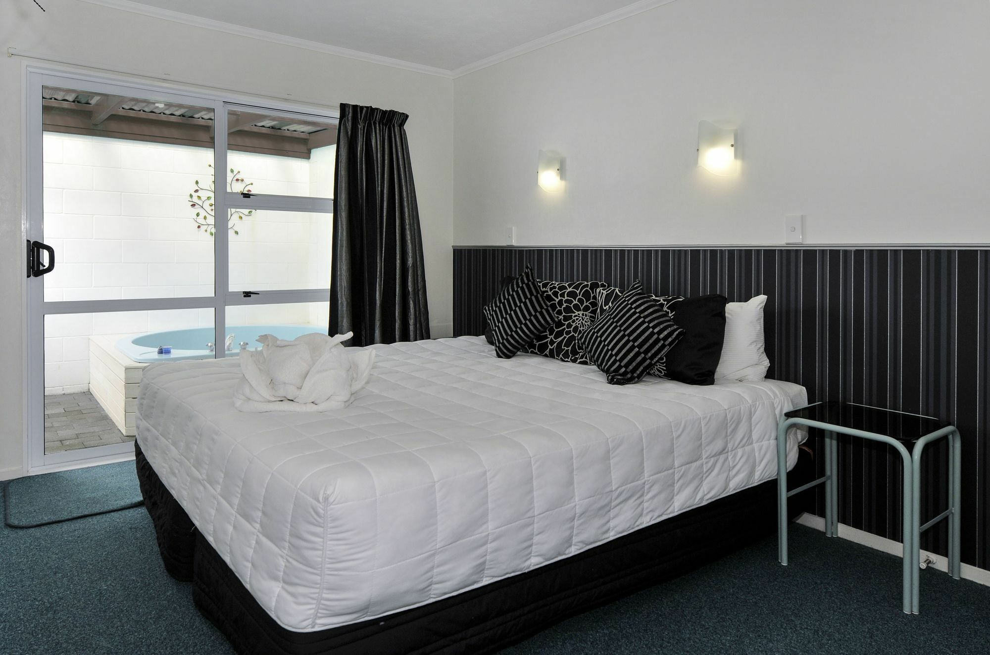 Palm Court Motor Inn Роторуа Экстерьер фото
